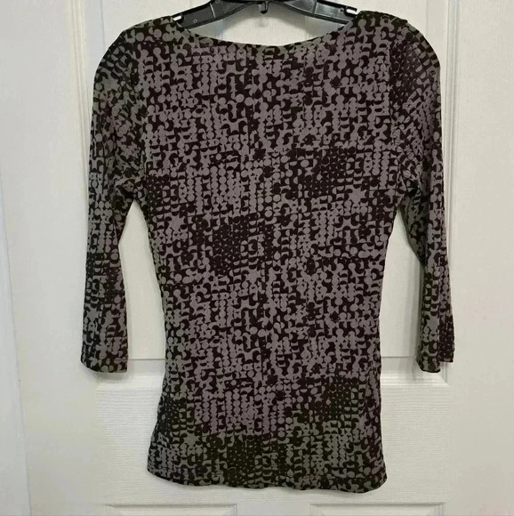 ❤️ Unlisted by Kenneth Cole Wrap Top 3/4 Sleeve Abstract Grey Women's Size Small - Picture 13 of 14
